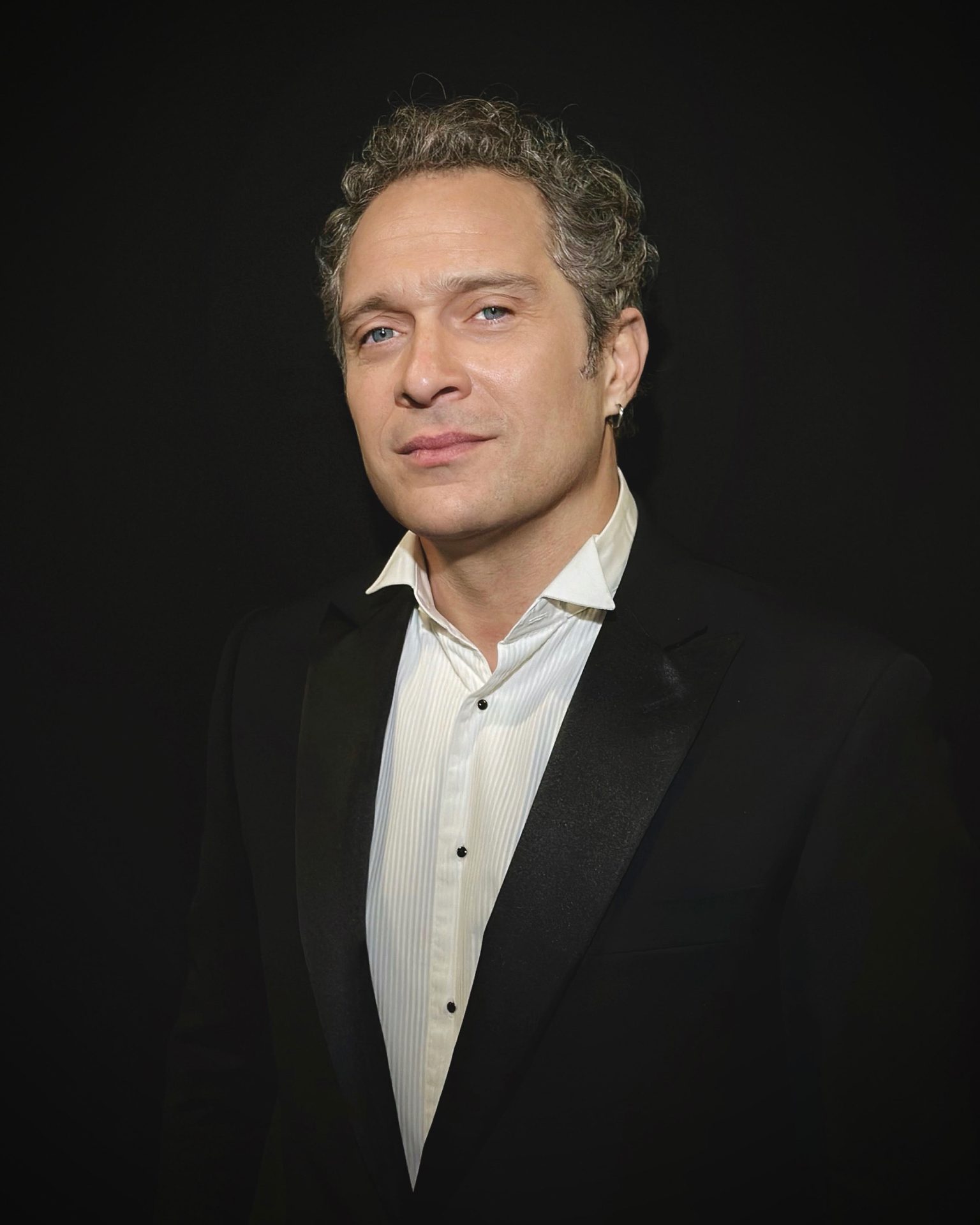 Claudio Santamaria